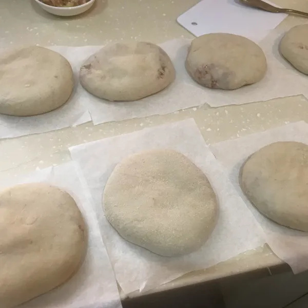 蔥油餅/餡餅皮製作 : Jennifer Lin一起做