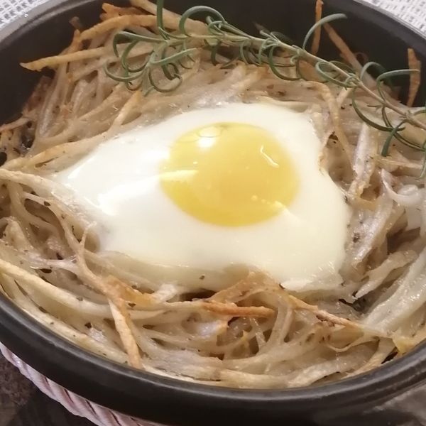 10分鐘假日快速早餐～馬鈴薯鳥巢烤蛋 : 蔡筱屏一起做