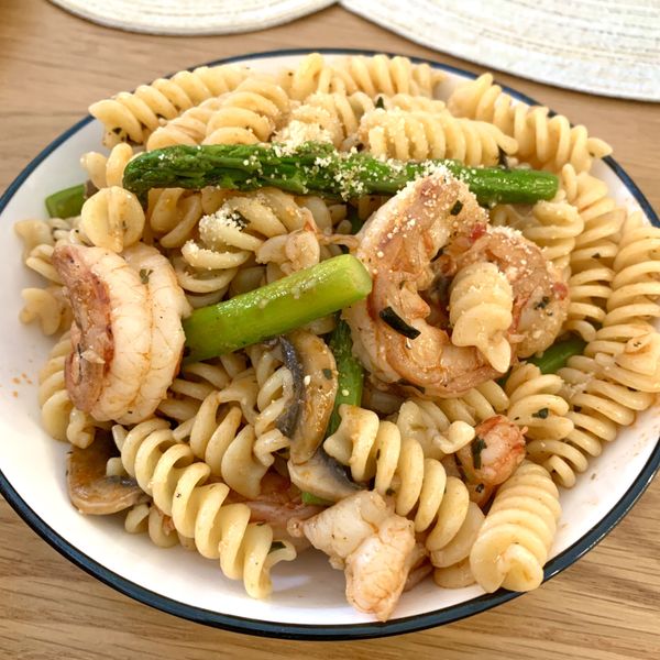 蒜香鮮蝦義大利麵 : Magica一起做