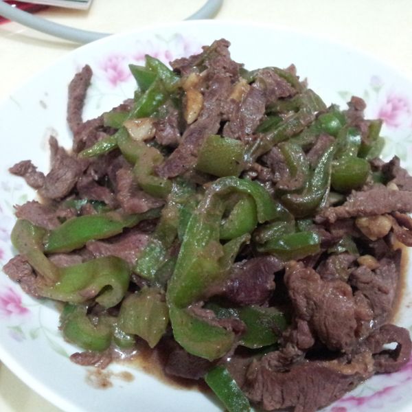 青椒牛肉：羊咩 一起做