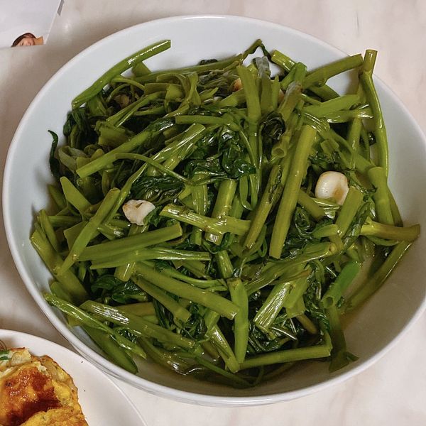 蒜炒空心菜 : Ventus Lum一起做