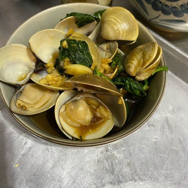 九層塔炒蛤蜊 : Yu Chia Hsin一起做