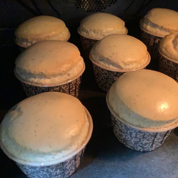 撞牆n次的戚風杯子蛋糕（附失敗案例分析）：kimi 一起做