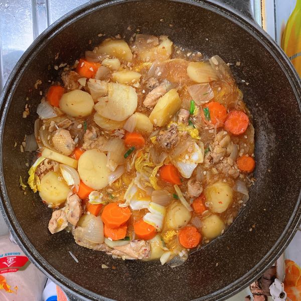 安東燉雞：CM Mak 一起做