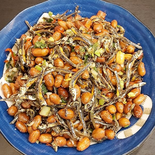 花生小魚乾 : 胡搞蝦搞一起做