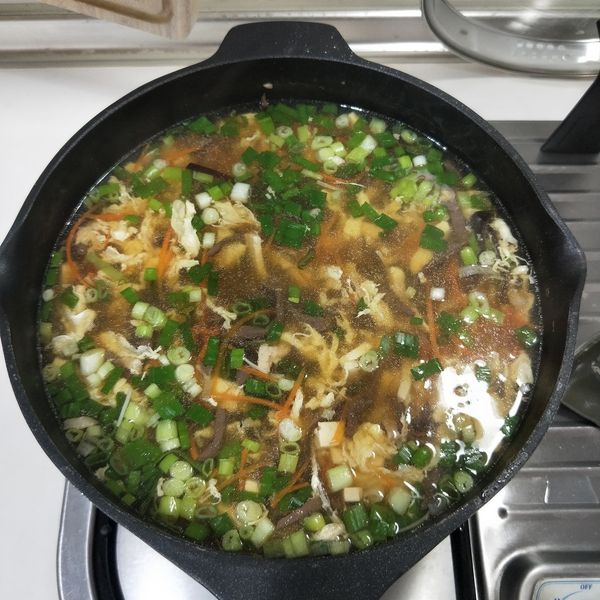 酸辣湯 : Hannah一起做