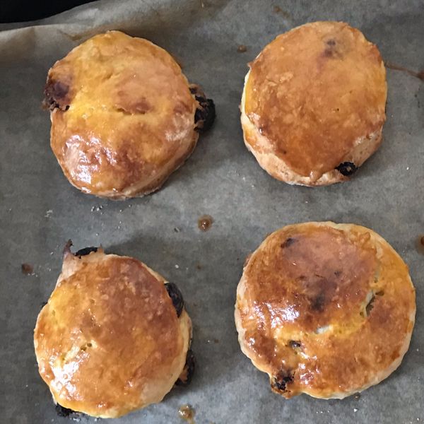 超簡單又美味鬆軟的司康（Video)：Anisa Chen 一起做