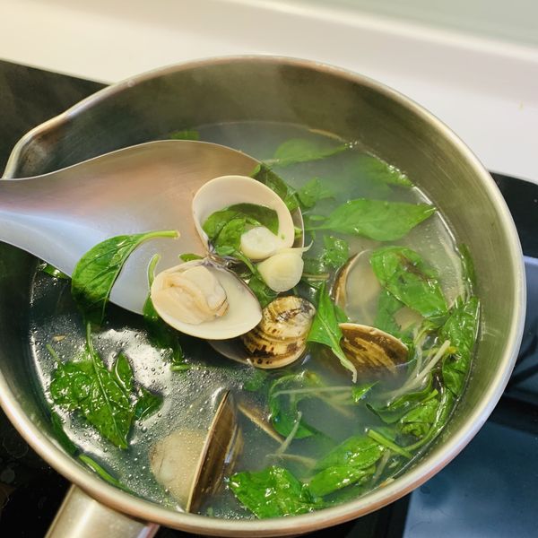塔香蒜味蛤蜊湯 : 藍心辰一起做