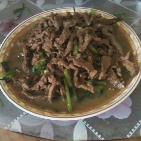 品靚上菜-沙茶牛肉(空心菜) : 黃蕊蓬一起做