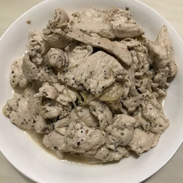 低脂嫩雞胸料理《薑絲炒嫩雞胸》：笨貓花麻麻 一起做