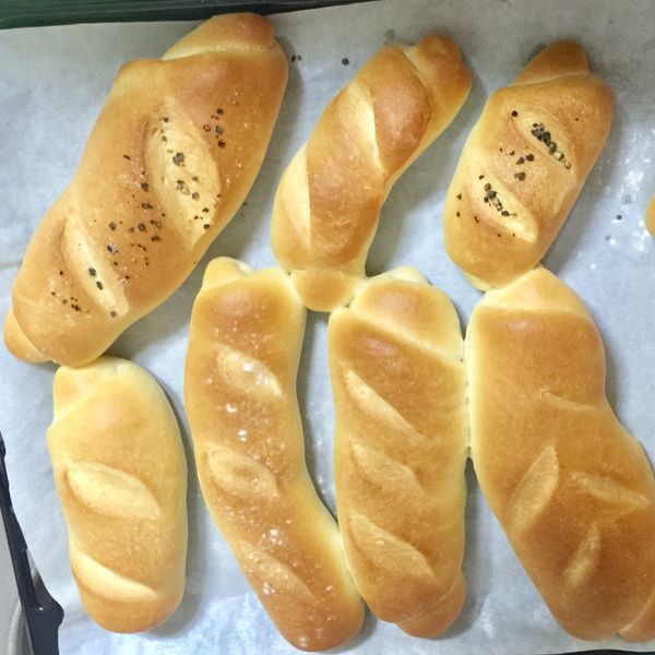 法國麵包~懶人版：鍾小芳 一起做