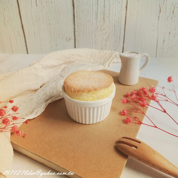 簡單做「原味舒芙蕾」三種材料一次搞定❤ : YI一起做