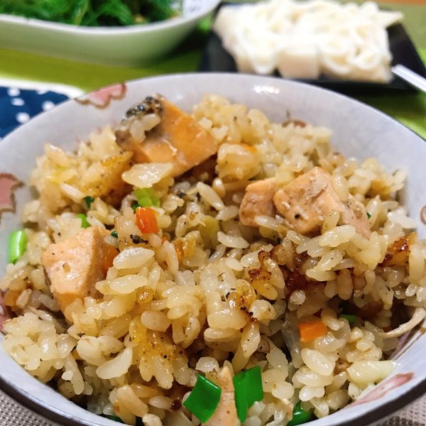 舞菇鮭魚炊飯-電鍋版【好菇道營養料理】 : 鄒明珊一起做