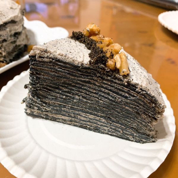 黑芝麻竹碳千層蛋糕 : Gina一起做