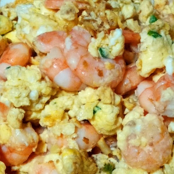 蝦仁炒蛋：Cubby 一起做