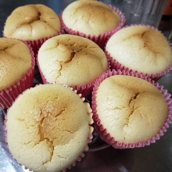 日式輕乳酪蛋糕【烤箱料理】：沙沙 一起做