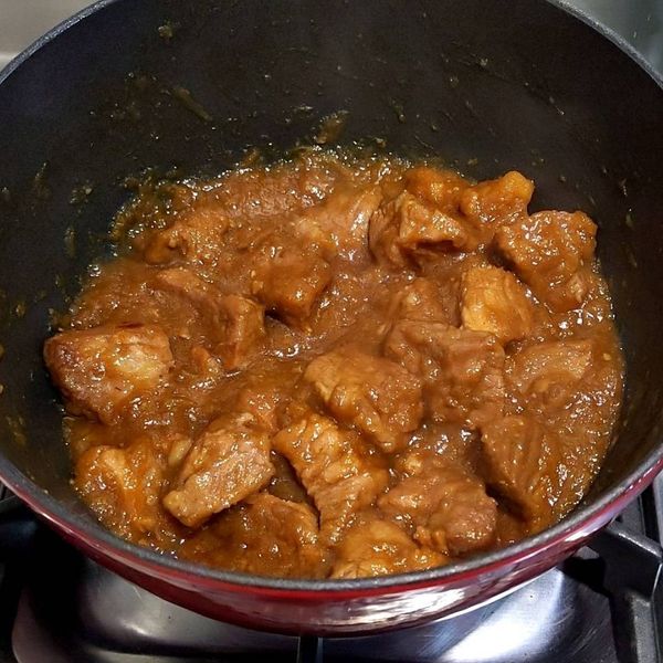 不加水的超下飯濃香洋蔥燉肉 : 寂靜一起做