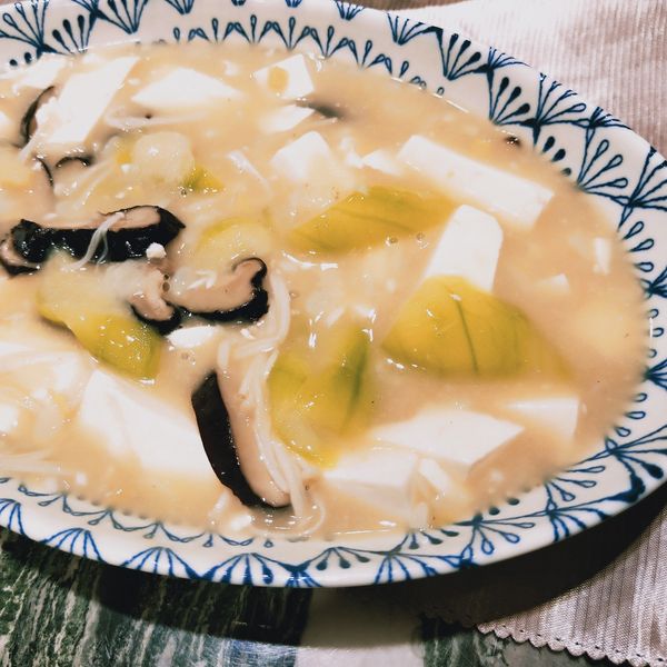 清爽美味的絲瓜鹹蛋豆腐羹：歐茵 一起做