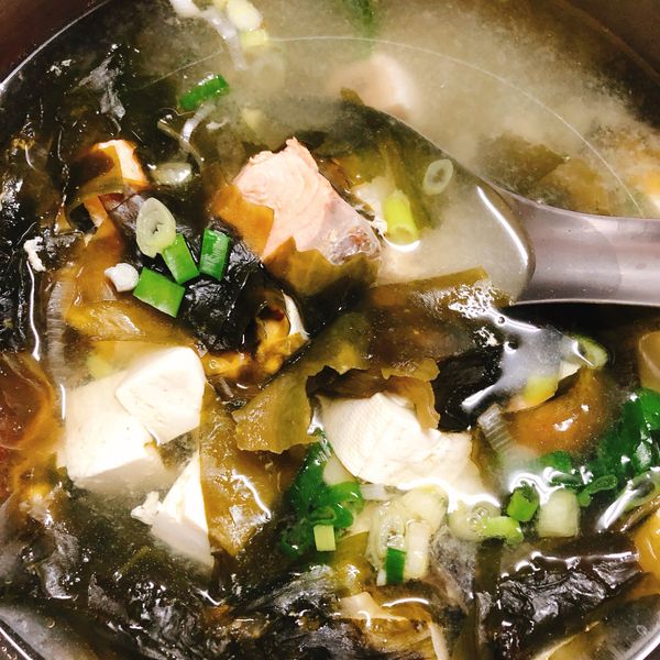 🐟鮭魚豆腐味噌湯：peipeimei 一起做