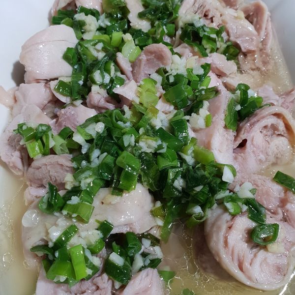 【家常菜】蔥油雞腿捲(電鍋料理) : Elva一起做