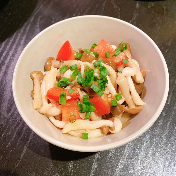 蒜味涼拌鮮菇 15分鐘開胃菜：N4Neko 一起做