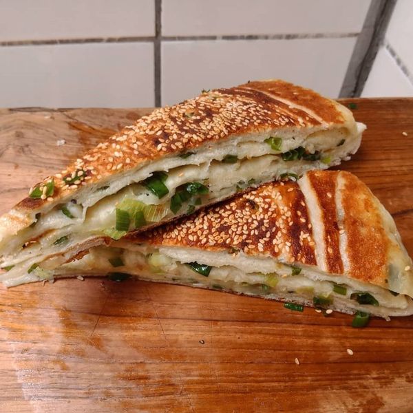 山東蔥大餅 : 芮瑞一起做