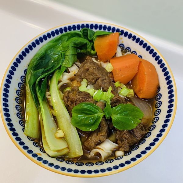 紅燒番茄牛肉麵_電鍋料理 [18食堂] : 藍心辰一起做