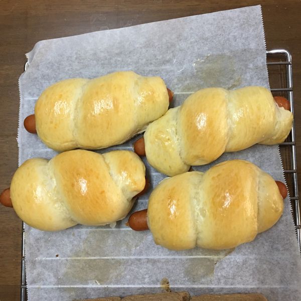 腸仔包 【手搓麵糰 直接法】：Jo-ya Chang 一起做