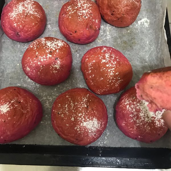 紅龍果麵包：珊老仟&妘的專屬廚娘 一起做