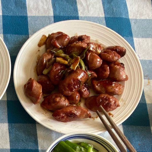 蒜炒香腸：Christine Kou 一起做