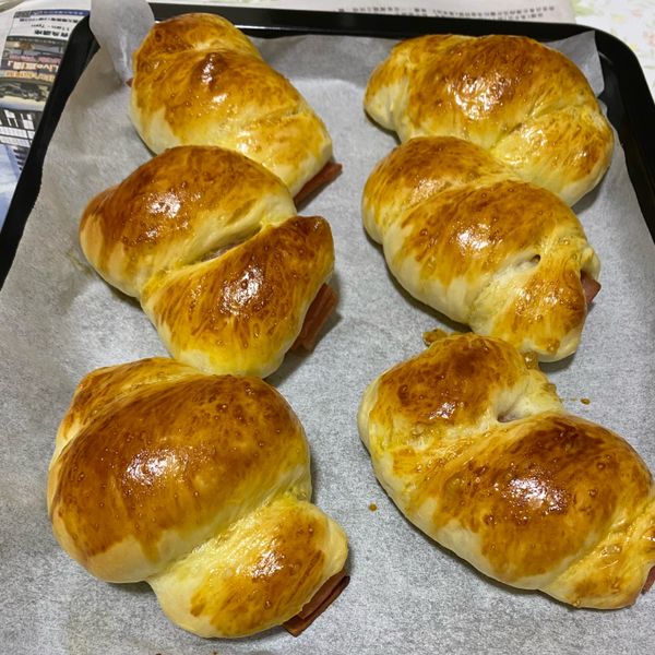 腸仔包 【手搓麵糰 直接法】：Lam Wingyin 一起做