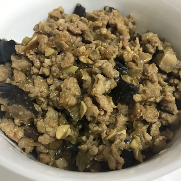 香菇肉燥(不辣，成功) : Peggy Lee一起做