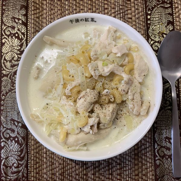 洋蔥雞胸肉鮮蔬牛奶：Wing L xD 一起做