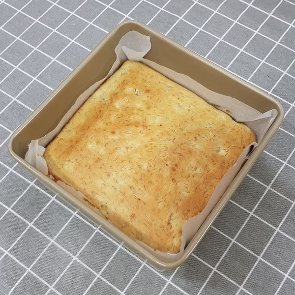 香蕉核果蜂蜜磅蛋糕（清冰箱點心）：曹瑋華 一起做