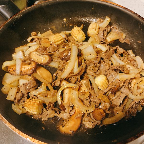 黑胡椒蘑菇豬肉蓋飯【深夜食堂Ｘ鮮食家】 : 嘎逼一起做