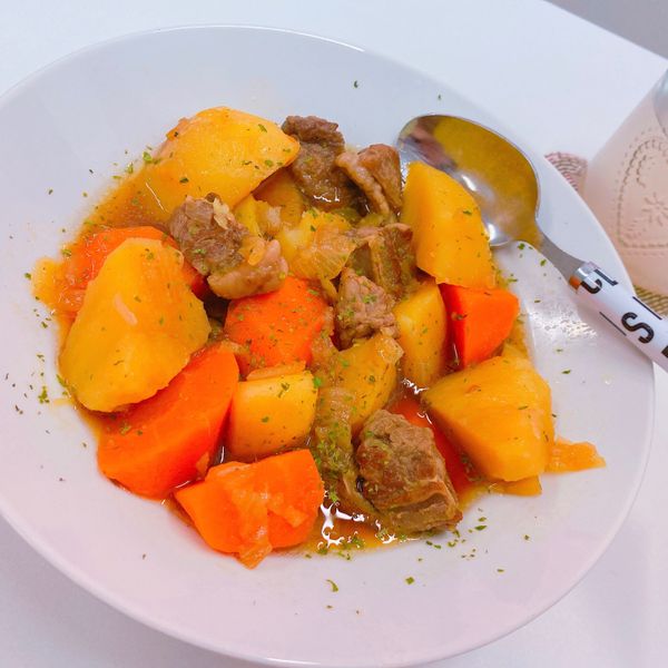 讓嘴欲罷不能的馬鈴薯燉肉 : 松本小姐一起做