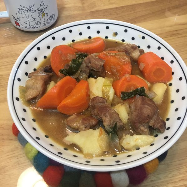 紅蘿蔔馬鈴薯燉肉 : Grace Cheng一起做