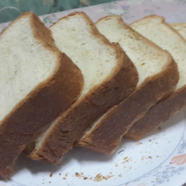 ㄚ曼達的廚房~鮮奶油土司(麵包機):張麗珠 一起做