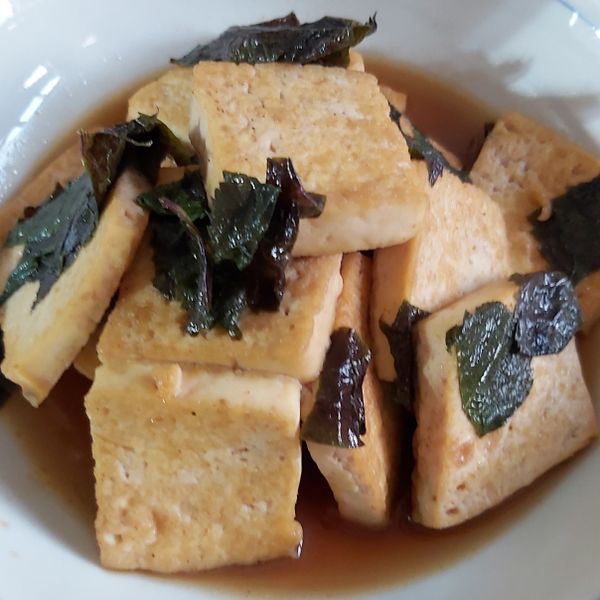 紫蘇燒豆腐：小兔媽咪 一起做