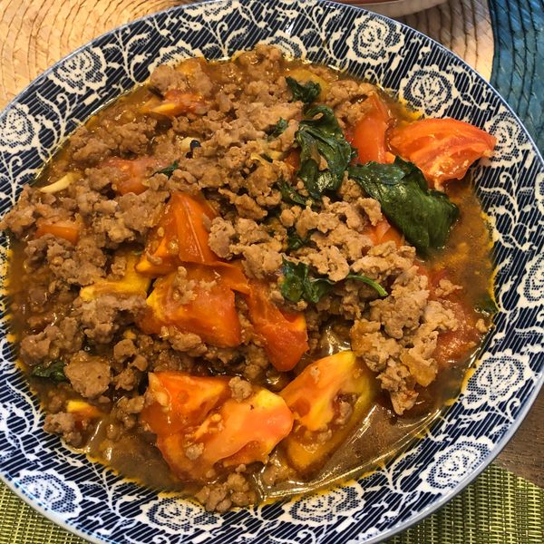 因疫情無法出國咱們來個泰式打拋豬 : 白雪公煮一起做