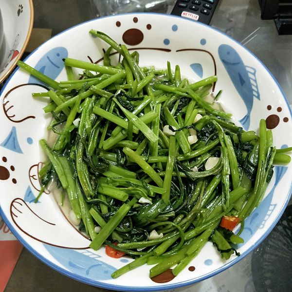 蒜炒空心菜 : 陳沛沛一起做