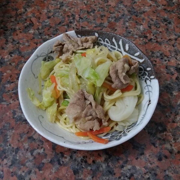 經典台式肉絲炒麵(超好吃) : Tintin一起做