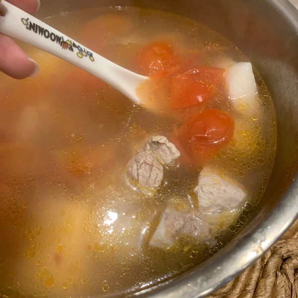 番茄山藥排骨湯 : 何蘋一起做