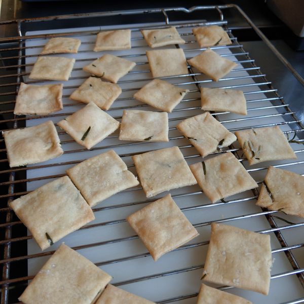 迷迭香海鹽小脆餅 : Punch一起做