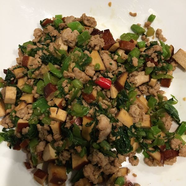 豆乾肉末炒雪裡紅 : 張簡玟玟一起做