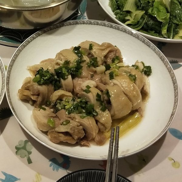 【家常菜】蔥油雞腿捲(電鍋料理)：Chef AMY 一起做