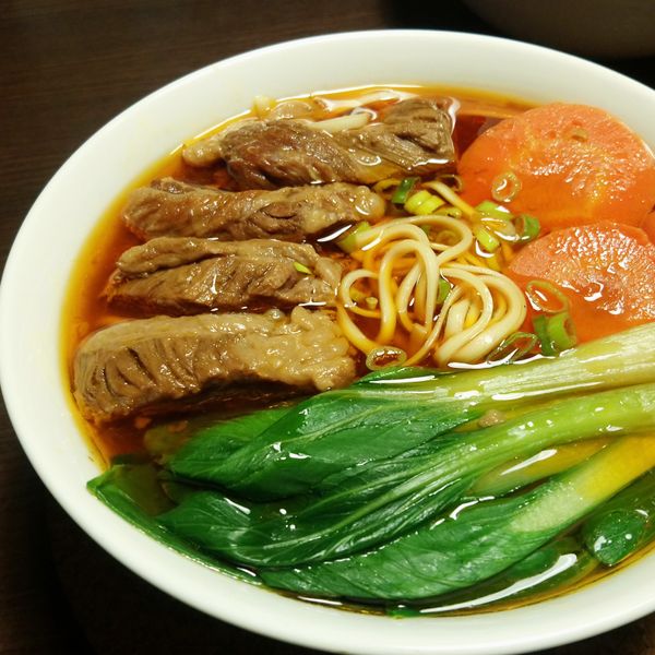 紅燒牛肉麵：李包子 一起做