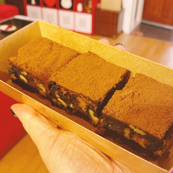 脆皮軟心布朗尼蛋糕（作法超簡單） : Helen Chen一起做