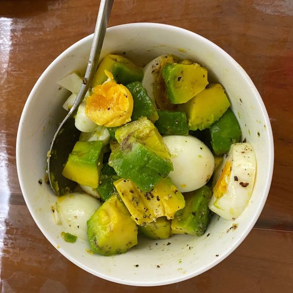 蒜味酪梨蛋沙拉 : 王秀華一起做