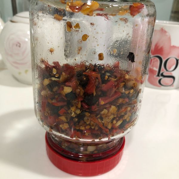 嗜辣的看過來！自製蒜頭辣椒醬！ : Lee 一起做